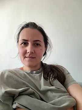 Wild Rachel online show from May 3, 12:00 pm