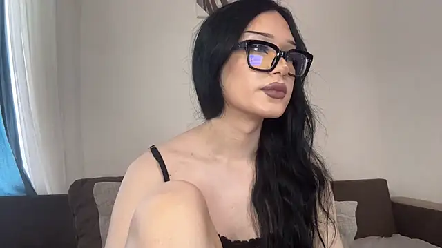 Snapshot of MiaTransDoll chatting on July 9, 9:46 am MiaTransDoll online show from July 9, 9:46 am
