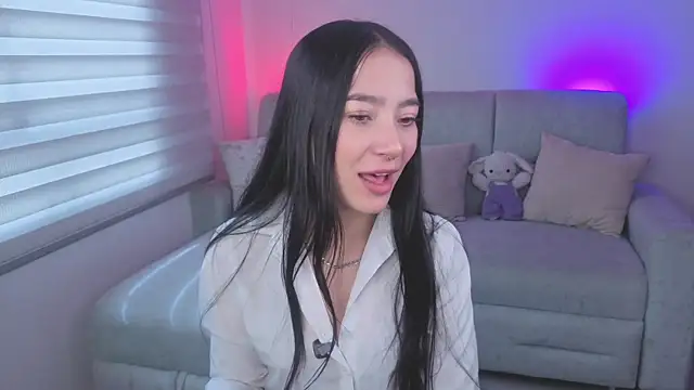 sofianddickk  online show from May 12, 2:36 pm