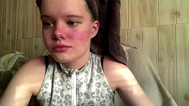 Snapshot of Malinwitch chatting on June 14, 3:14 pm Malinwitch online show from June 14, 3:14 pm