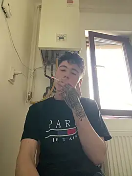 denysio89 online show from April 29, 5:11 am