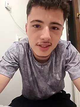 denysio89 online show from July 16, 9:43 pm