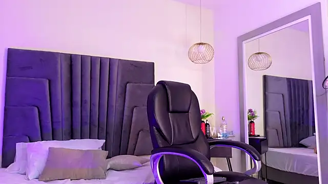 AlannaBlair online show from July 11, 1:03 pm