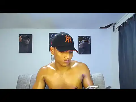 Snapshot of Ian_Arcia chatting on June 2, 11:18 pm Ian Arcia online show from June 2, 11:18 pm