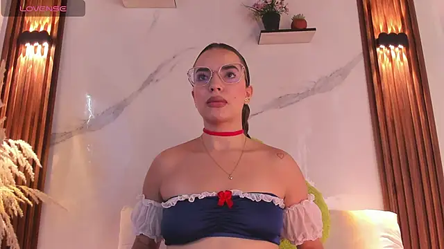 catalina lafer online show from May 11, 12:33 pm