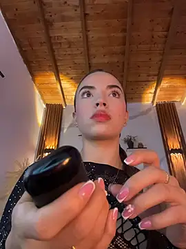 catalina lafer online show from May 13, 12:13 pm