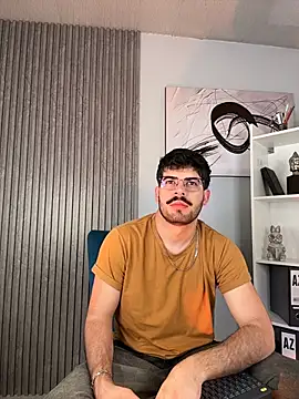 Snapshot of DomBoy_ chatting on June 16, 8:00 pm DomBoy online show from June 16, 8:00 pm