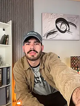 Snapshot of DomBoy_ chatting on June 25, 7:51 pm DomBoy online show from June 25, 7:51 pm