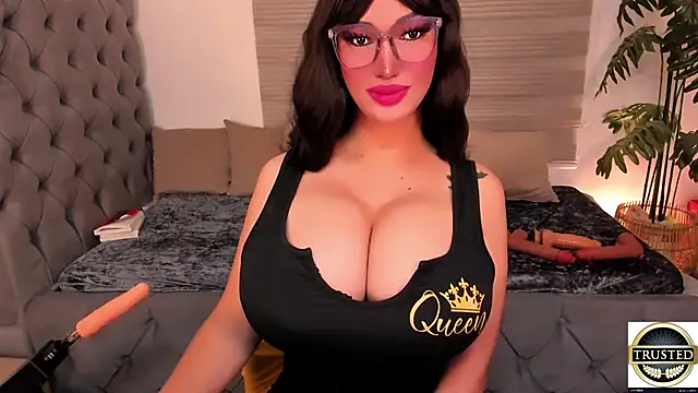 PlayfullMaria online show from April 22, 8:21 pm