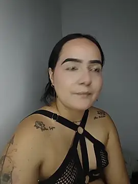 lucyparker 28 online show from May 12, 3:58 am