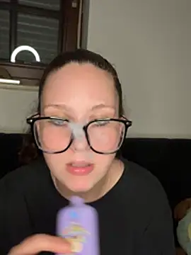 CuteBeaX online show from June 2, 6:43 pm