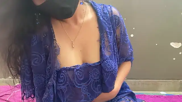 Snapshot of Kanika_76 chatting on July 31, 10:25 am Kanika 76 online show from July 31, 10:25 am