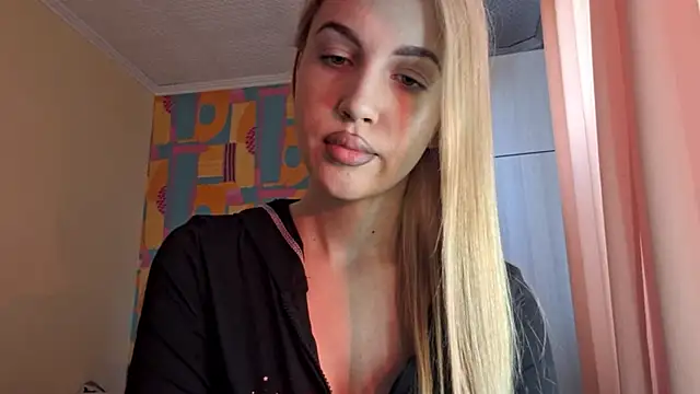 Katrinethequeen online show from June 24, 3:22 pm