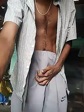 Snapshot of Tushu_under19_boy chatting on June 16, 3:42 am Tushu under19 boy online show from June 16, 3:42 am