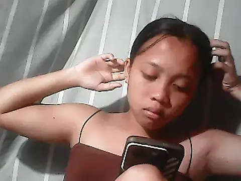 Yours AsianPinayGirl18 online show from June 8, 9:26 pm
