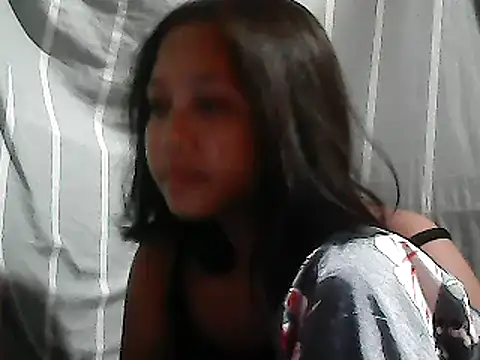 Snapshot of Yours_AsianPinayGirl18 chatting on June 21, 9:56 am Yours AsianPinayGirl18 online show from June 21, 9:56 am