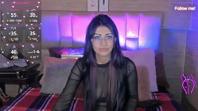 mia smoke  online show from June 30, 4:02 am