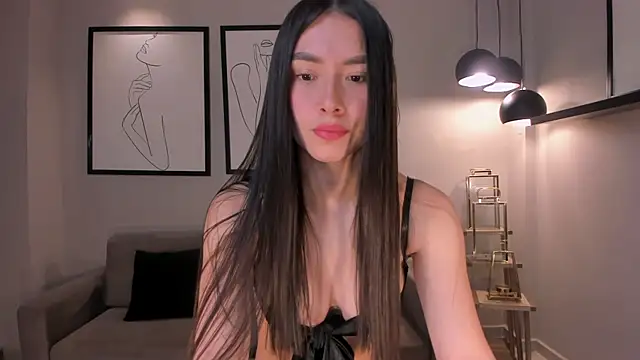 BellaStormX online show from May 11, 11:16 am