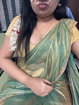 Tamil Azhagie online show from June 21, 9:50 pm
