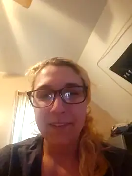 Thatonebinch online show from May 3, 8:26 pm