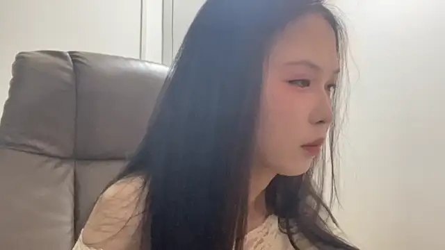 Snapshot of -LINXI chatting on May 3, 10:43 am -LINXI online show from May 3, 10:43 am