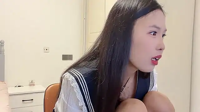 Snapshot of -LINXI chatting on May 21, 10:33 am -LINXI online show from May 21, 10:33 am