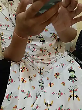 Snapshot of Seema_yadav01 chatting on June 18, 5:08 am Seema yadav01 online show from June 18, 5:08 am