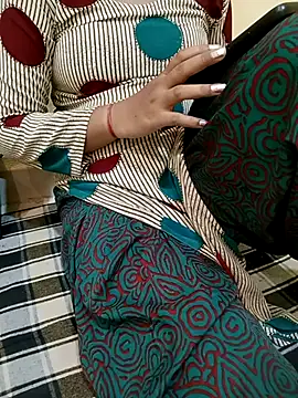 Snapshot of Seema_yadav01 chatting on July 10, 5:23 am Seema yadav01 online show from July 10, 5:23 am