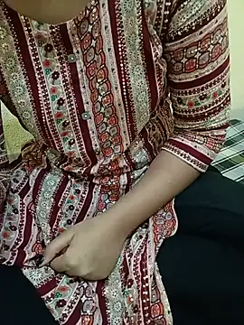 Snapshot of Seema_yadav01 chatting on July 25, 5:27 am Seema yadav01 online show from July 25, 5:27 am