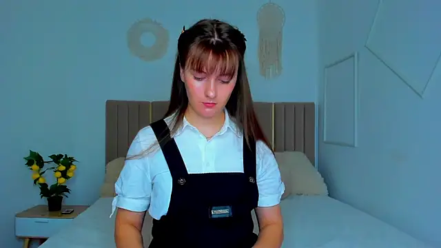Cutie blushh online show from May 11, 6:30 am