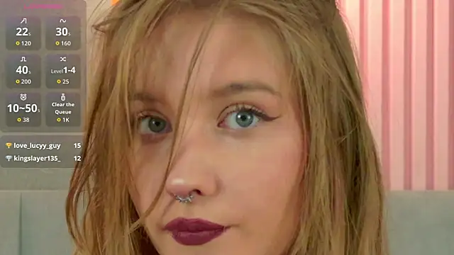 Snapshot of Flora_DeVille chatting on June 20, 6:33 pm Flora DeVille online show from June 20, 6:33 pm
