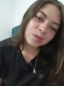 Snapshot of DiamondNath_ chatting on May 9, 3:23 am DiamondNath online show from May 9, 3:23 am