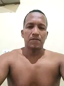 Snapshot of casado8659 chatting on July 5, 10:11 am casado8659 online show from July 5, 10:11 am