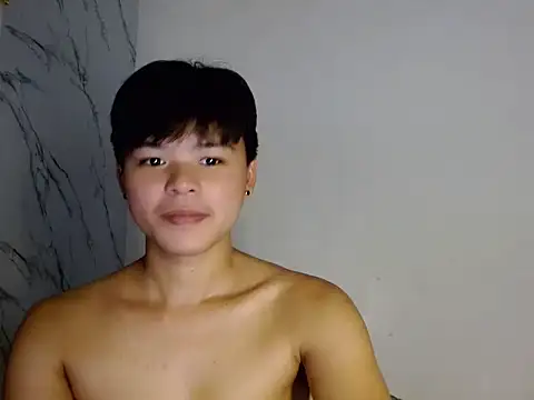 yourhotasiandoms online show from August 7, 4:58 am