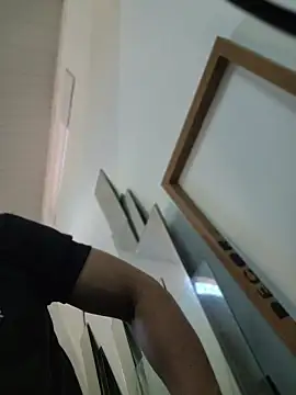 Leandro flores92 online show from July 27, 12:23 pm