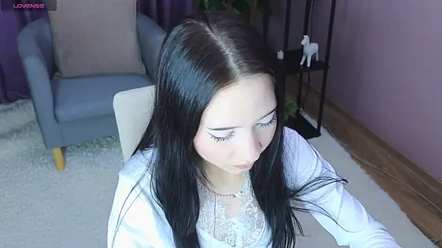 Snapshot of Rose_verby chatting on May 4, 5:47 am Rose verby online show from May 4, 5:47 am