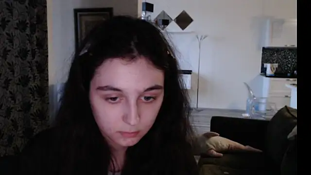 cute lilia online show from May 10, 5:07 pm