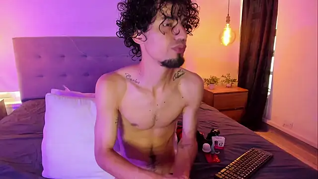 MichaelEvanss  online show from June 23, 12:47 pm