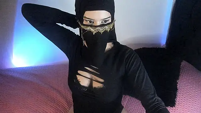 Snapshot of Ameera_Zahira chatting on June 30, 6:14 am Ameera Zahira online show from June 30, 6:14 am