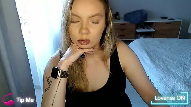 PolinaXXXXXJones online show from May 15, 2:46 pm