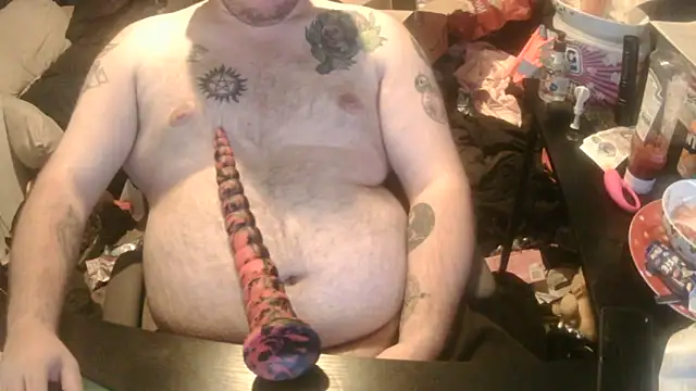 Snapshot of hunter_lust97 chatting on May 16, 9:35 pm hunter lust97 online show from May 16, 9:35 pm