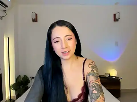 EvangelineLoveee online show from June 19, 6:23 pm