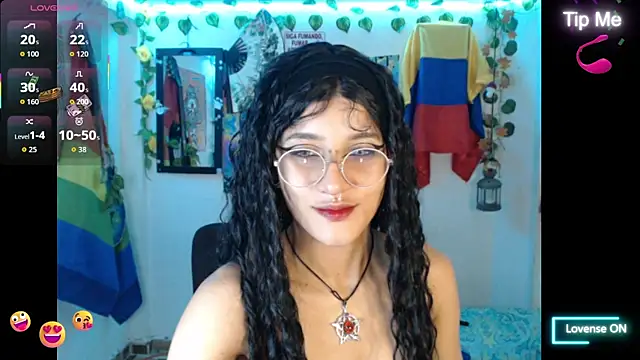 Snapshot of bastethott chatting on May 18, 7:36 am bastethott online show from May 18, 7:36 am