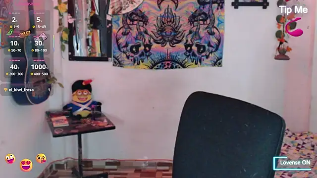 Snapshot of bastethott chatting on June 11, 2:11 am bastethott online show from June 11, 2:11 am