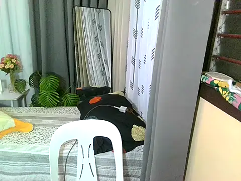 Snapshot of Ashtonfuckingboi chatting on May 19, 11:27 am Ashtonfuckingboi online show from May 19, 11:27 am