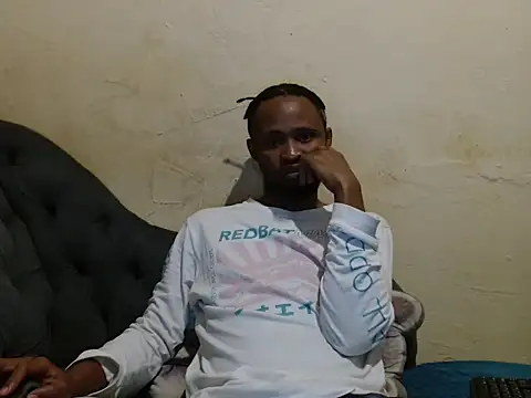 Snapshot of xxTroyX chatting on May 28, 7:44 pm xxTroyX online show from May 28, 7:44 pm
