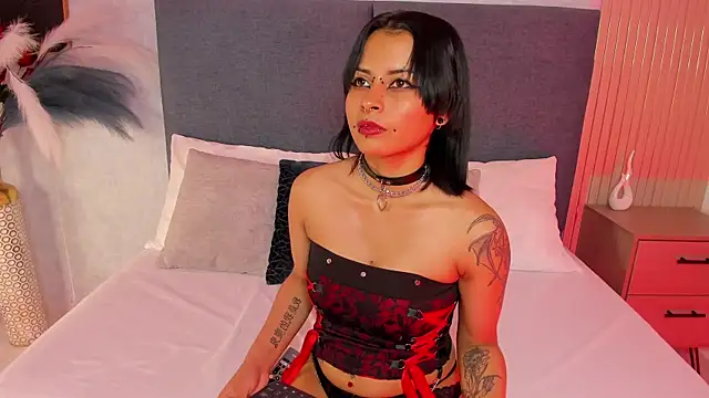 RavenMonrroe online show from May 23, 7:40 pm