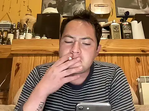 alecsgzz online show from May 8, 12:27 am
