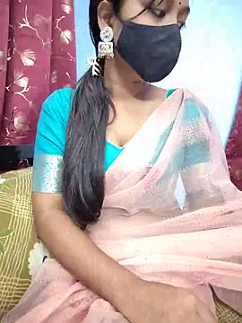 Snapshot of Menaxi_Baby7 chatting on June 17, 7:11 am Menaxi Baby7 online show from June 17, 7:11 am