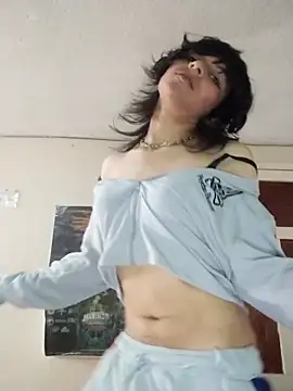 Snapshot of Liil_bunny chatting on June 29, 8:09 pm Liil bunny online show from June 29, 8:09 pm